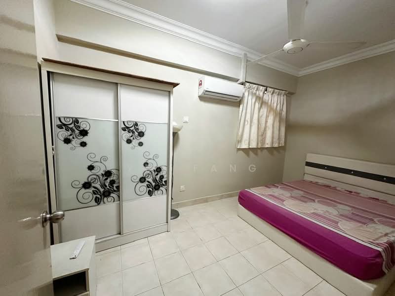 Condominium for Rent at Koi Tropika - Yee Fang - Bedroom - PropertyGuru.com.my