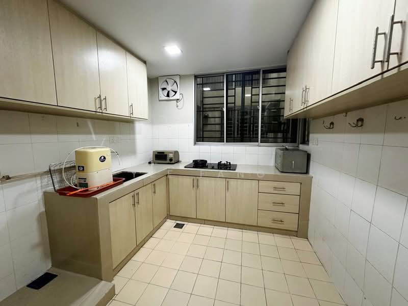 Condominium for Rent at Koi Tropika - Yee Fang - Kitchen - PropertyGuru.com.my