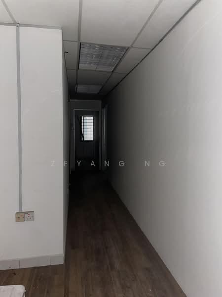 Pejabat untuk Disewa di Dataran Prima (Petaling Jaya) - Zeyang Ng - Corridor - PropertyGuru.com.my