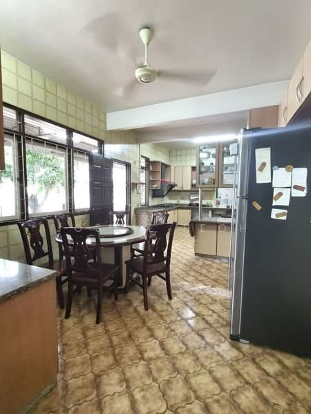Rumah Banglo untuk Dijual di Taman Scotland (George Town) - Jossie Teoh - Kitchen - PropertyGuru.com.my