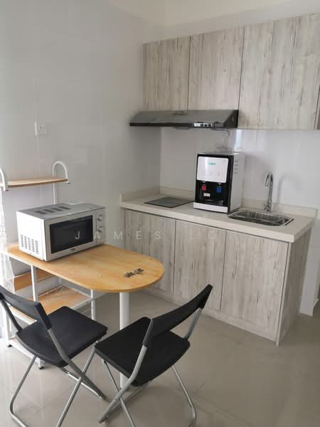 Condominium for Sale at The Edge Residence - James Loh - Kitchen - PropertyGuru.com.my