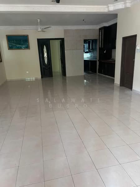 2-storey Terraced House for Rent in Seksyen 23 (Shah Alam) - Salawati Busro - Living Room - PropertyGuru.com.my