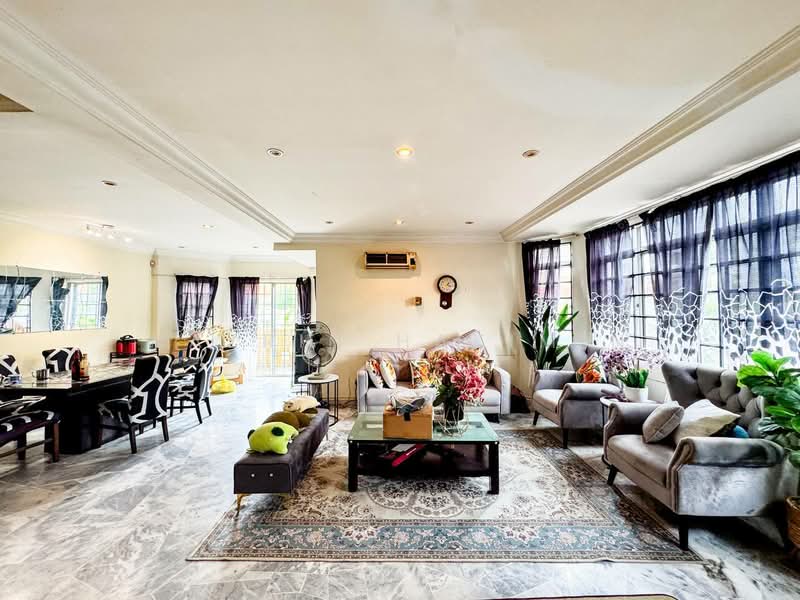 2.5-storey Terraced House for Sale in Setiawangsa (Kuala Lumpur) - Nazrin Hakimin - Living Room - PropertyGuru.com.my