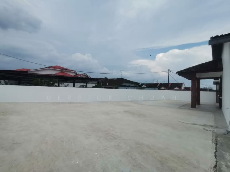 1-storey Terraced House for Sale in Taman Daya (Johor Bahru) - Derrick Chuah - Exterior - PropertyGuru.com.my