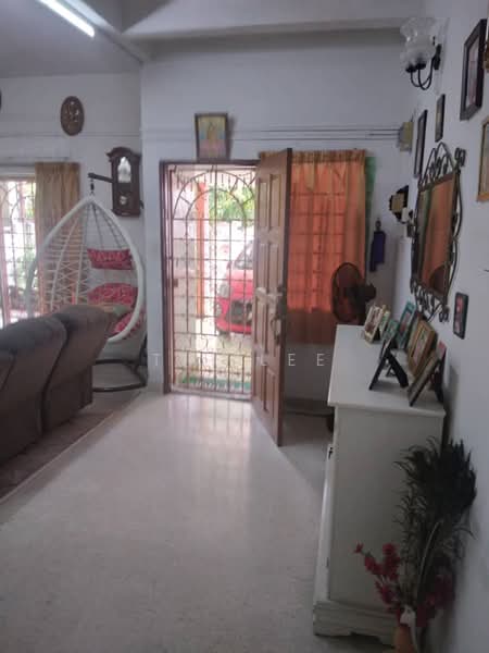 2-storey Terraced House for Sale in Klang (Selangor) - T.H Lee - Living Room - PropertyGuru.com.my