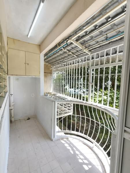 Rumah Flat untuk Dijual di Desa Permai Indah Flat - Jossie Teoh - Balcony - PropertyGuru.com.my