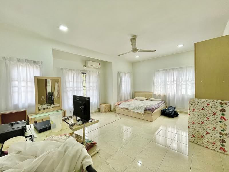 2-storey Terraced House for Sale in Bandar Nusa Rhu (Shah Alam) - Ammeer Nadzrai - Bedroom - PropertyGuru.com.my