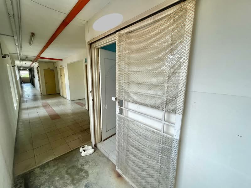 Pangsapuri untuk Dijual di Vistaria - Nazrin Hakimin - Corridor - PropertyGuru.com.my