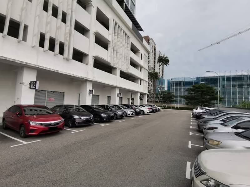 Kedai / Pejabat untuk Dijual di Taman Sierra Perdana (Masai) - Ee Fong Toh - Car Park - PropertyGuru.com.my
