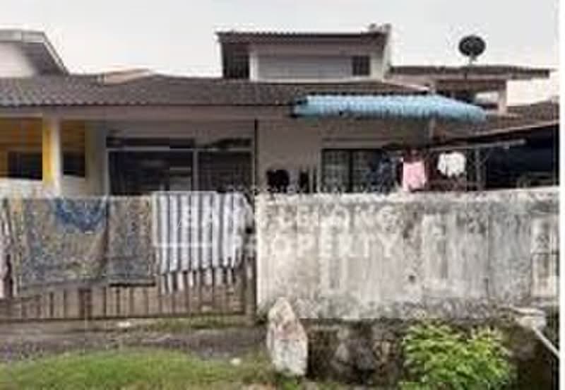 1-storey Terraced House for Sale in Kluang (Johor) - Jason Tang - Exterior - PropertyGuru.com.my