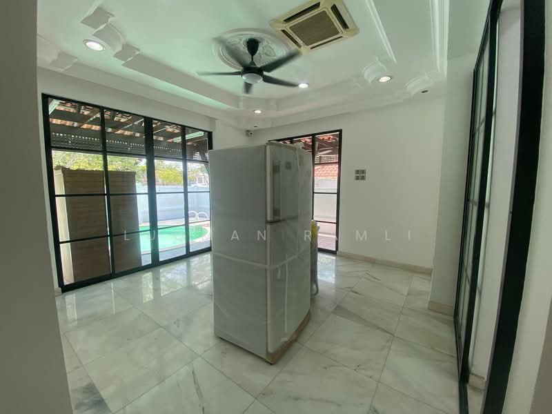 Bungalow for Sale in Ara Damansara (Selangor) - Luqman Ramli - Living Room - PropertyGuru.com.my