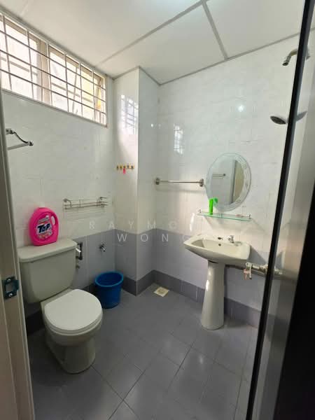 Condominium for Rent at Tiara Duta - Raymond Wong - Bathroom - PropertyGuru.com.my