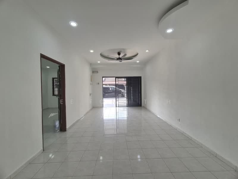 Rumah Teres 1 Tingkat untuk Dijual di Taman Sri Pulai Perdana (Skudai) - Ee Fong Toh - Living Room - PropertyGuru.com.my