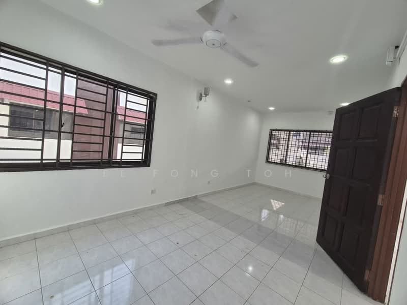 Rumah Teres 1 Tingkat untuk Dijual di Taman Sri Pulai Perdana (Skudai) - Ee Fong Toh - Living Room - PropertyGuru.com.my