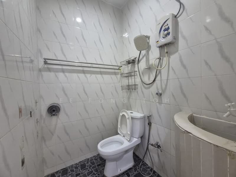 Rumah Teres 1 Tingkat untuk Dijual di Taman Sri Pulai Perdana (Skudai) - Ee Fong Toh - Bathroom - PropertyGuru.com.my