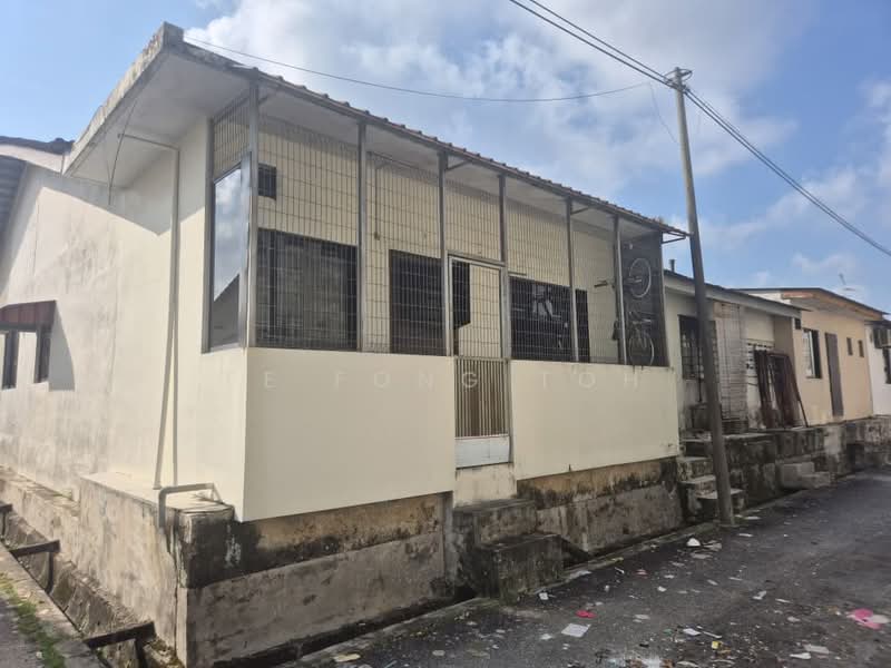 Rumah Teres 1 Tingkat untuk Dijual di Taman Sri Pulai Perdana (Skudai) - Ee Fong Toh - Exterior - PropertyGuru.com.my