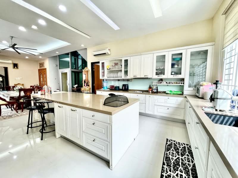 Bungalow for Sale in Ukay Seraya (Ampang) - Ammeer Nadzrai - Kitchen - PropertyGuru.com.my