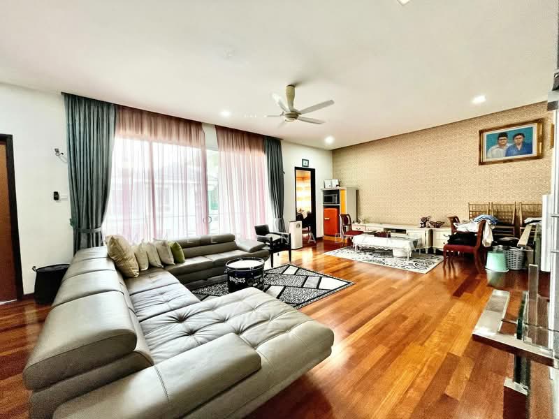 Bungalow for Sale in Ukay Seraya (Ampang) - Ammeer Nadzrai - Living Room - PropertyGuru.com.my