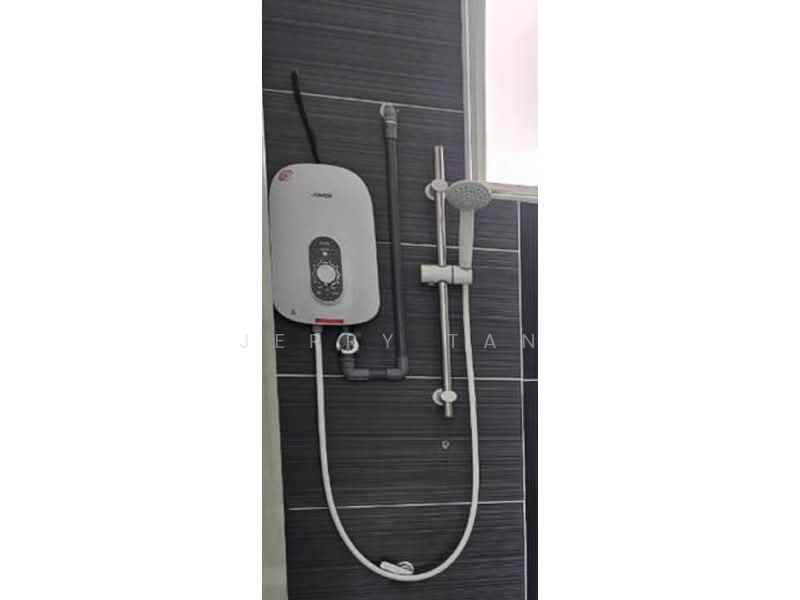 Kondominium untuk Disewa di The Oasis - Jerry Tan - Bathroom - PropertyGuru.com.my