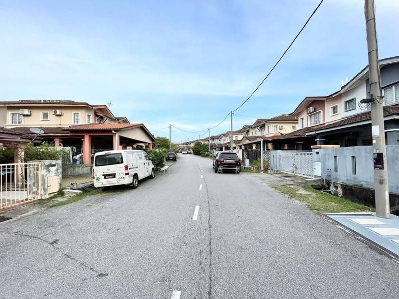 Semi-Detached House for Sale in Bandar Tasik Puteri (Rawang) - Nazrin Hakimin - Exterior - PropertyGuru.com.my