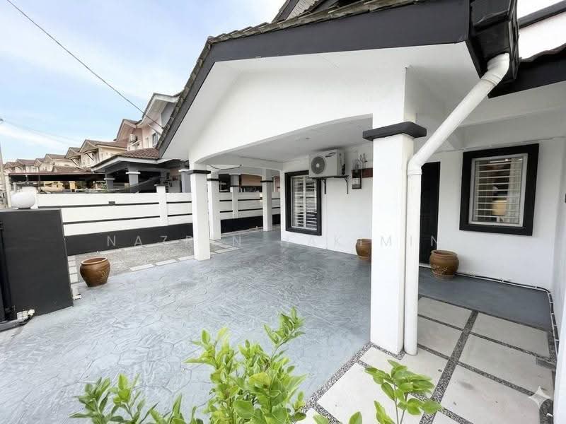 Semi-Detached House for Sale in Bandar Tasik Puteri (Rawang) - Nazrin Hakimin - Exterior - PropertyGuru.com.my