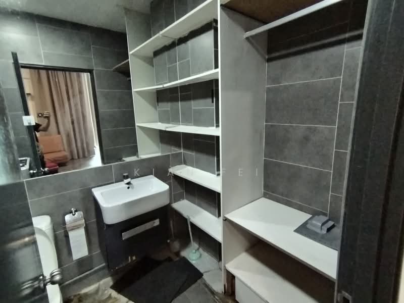 Servis Apartment untuk Disewa di Empire Damansara - Kian Fei - Bathroom - PropertyGuru.com.my