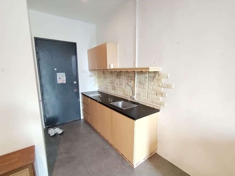 Servis Apartment untuk Disewa di Empire Damansara - Kian Fei - Kitchen - PropertyGuru.com.my