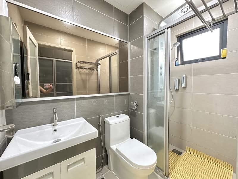 Kondominium untuk Dijual di Skyvilla @ D'Island - Lok Teh - Bathroom - PropertyGuru.com.my