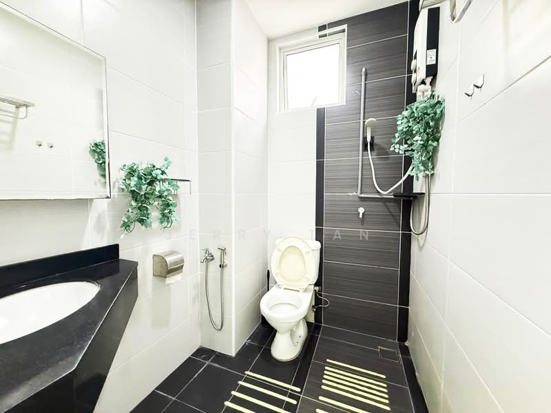 Kondominium untuk Disewa di The Oasis - Jerry Tan - Bathroom - PropertyGuru.com.my