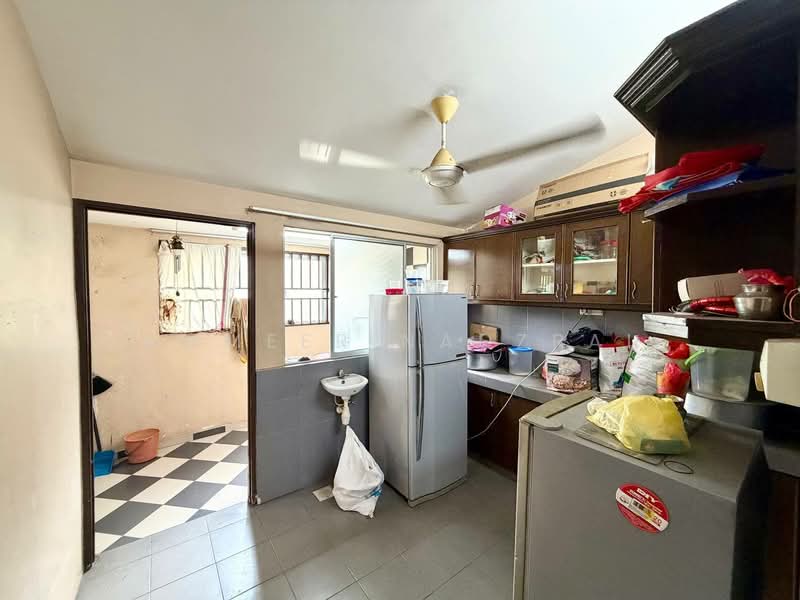 Rumah Teres 1 Tingkat untuk Dijual di Jalan Klang Lama (Old Klang Road) (Kuala Lumpur) - Ammeer Nadzrai - Kitchen - PropertyGuru.com.my