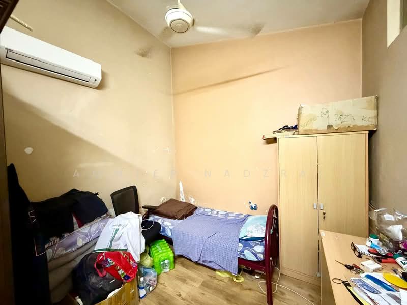 Rumah Teres 1 Tingkat untuk Dijual di Jalan Klang Lama (Old Klang Road) (Kuala Lumpur) - Ammeer Nadzrai - Bedroom - PropertyGuru.com.my