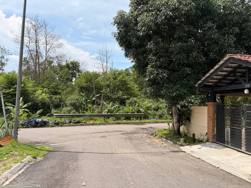 Rumah Teres 2 Tingkat untuk Dijual di Taman Bestari Indah (Ulu Tiram) - Fu Heng Chong - Exterior - PropertyGuru.com.my