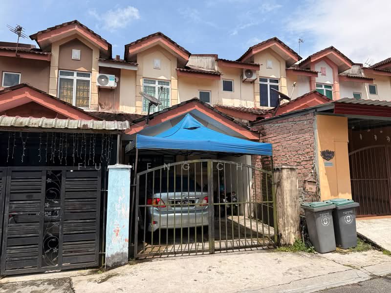 Rumah Teres 2 Tingkat untuk Dijual di Taman Bestari Indah (Ulu Tiram) - Fu Heng Chong - Exterior - PropertyGuru.com.my