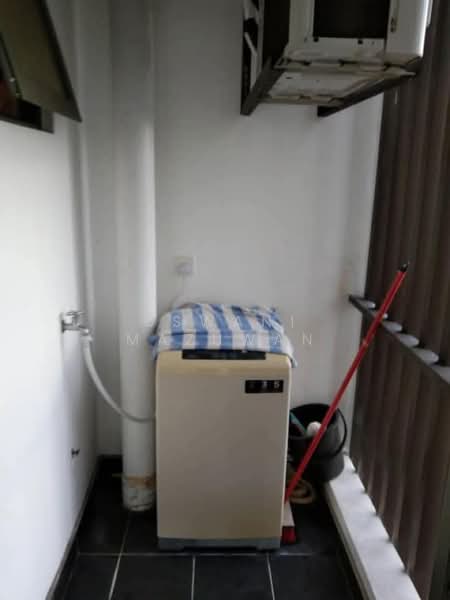 Service Residence for Rent at Evo Soho Suite - Uswani Mazuwan - Balcony - PropertyGuru.com.my