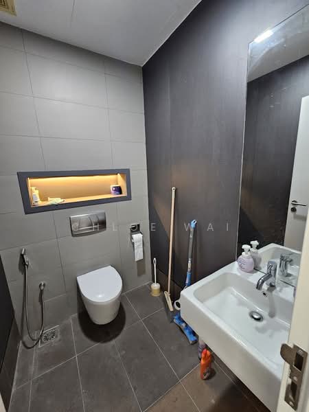 Pejabat untuk Dijual di Mid Valley City (Kuala Lumpur) - Chloe Wai - Bathroom - PropertyGuru.com.my