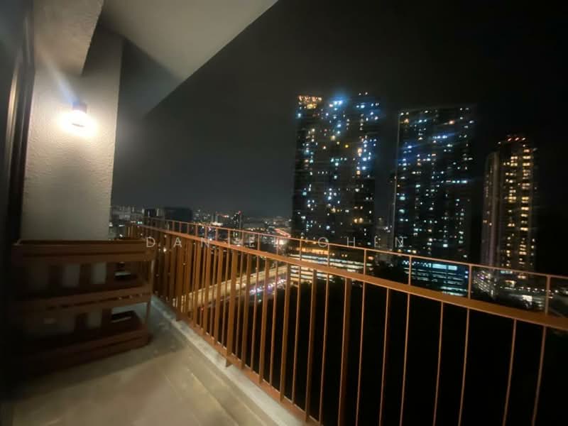 Kondominium untuk Disewa di Seri Riana Residence - Daniel Chin - Balcony - PropertyGuru.com.my