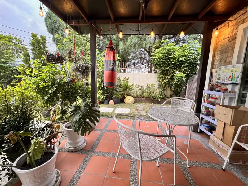Rumah Berkembar untuk Dijual di Taman Pelangi (Johor Bahru) - CN Wang - Exterior - PropertyGuru.com.my