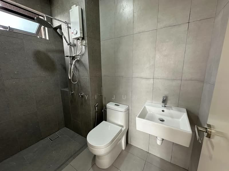 Servis Apartment untuk Disewa di The Pulse Residence - Yi Jun - Bathroom - PropertyGuru.com.my
