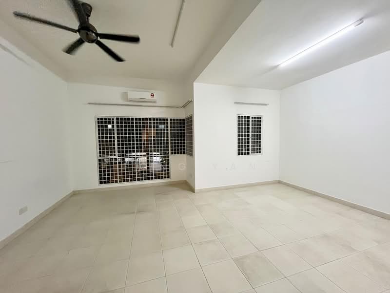 2-storey Terraced House for Sale in Setia Indah 12 (Setia Alam) - Fong Yan - Interior - PropertyGuru.com.my