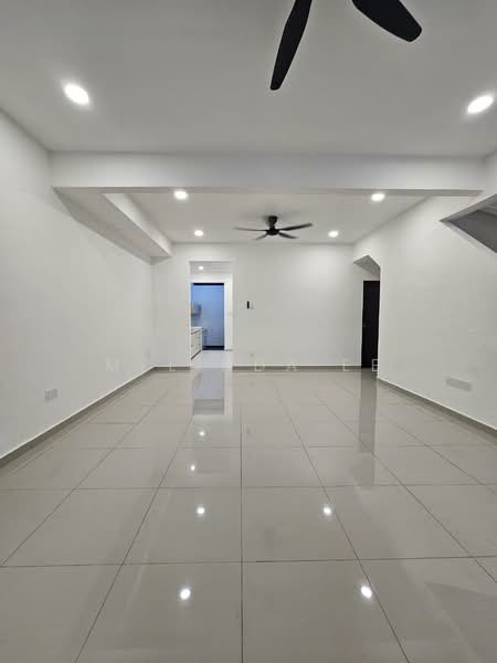 Rumah Teres 2 Tingkat untuk Dijual di Taman Universiti (Skudai) - Melinda Ee - Living Room - PropertyGuru.com.my