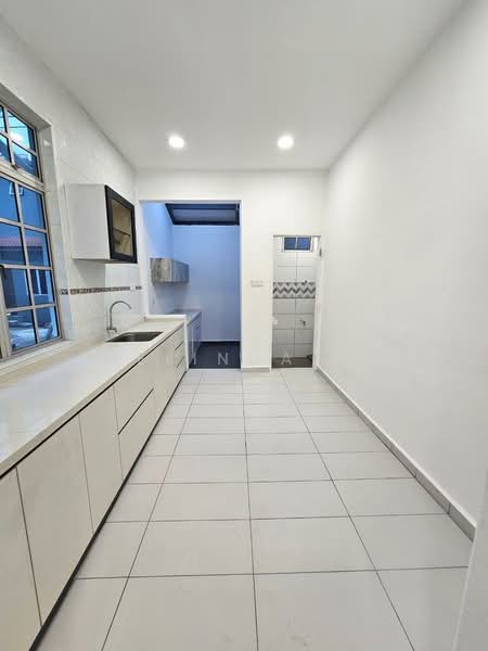 Rumah Teres 2 Tingkat untuk Dijual di Taman Universiti (Skudai) - Melinda Ee - Kitchen - PropertyGuru.com.my