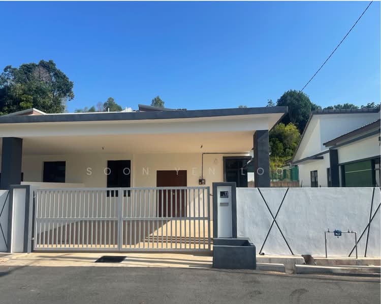 Rumah Berkembar untuk Dijual di Beserah (Pahang) - Kenny Loo - Exterior - PropertyGuru.com.my