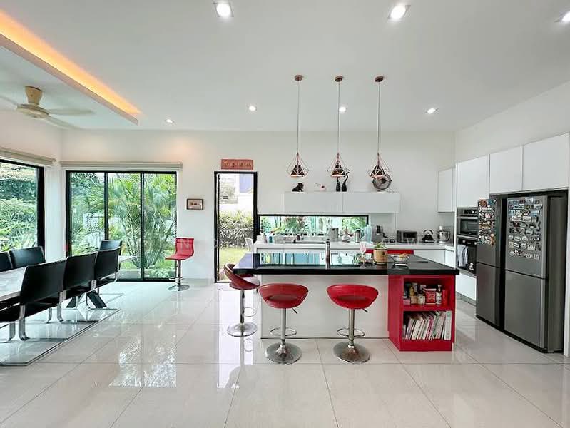 Bungalow House untuk Dijual di Tropicana Indah Resort Homes (Tropicana) - Vincent Liaw - Kitchen - PropertyGuru.com.my