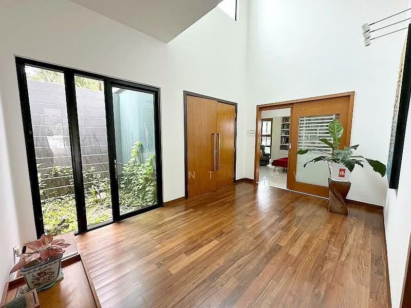 Bungalow House untuk Dijual di Tropicana Indah Resort Homes (Tropicana) - Vincent Liaw - Entrance - PropertyGuru.com.my