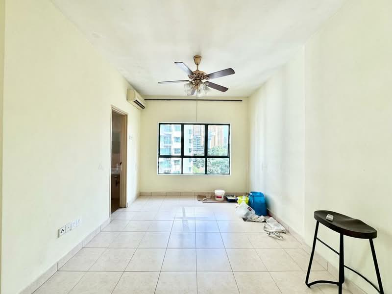 Kondominium untuk Disewa di Changkat View - Ahmad Farhi - Living Room - PropertyGuru.com.my