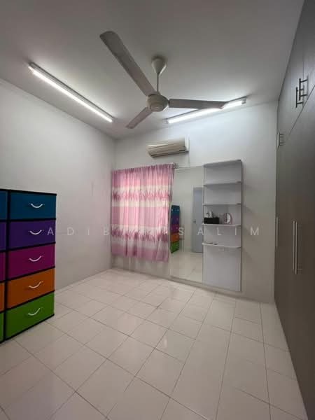 Townhouse for Sale in Bandar Utama (Selangor) - Adibah Salim - Bedroom - PropertyGuru.com.my