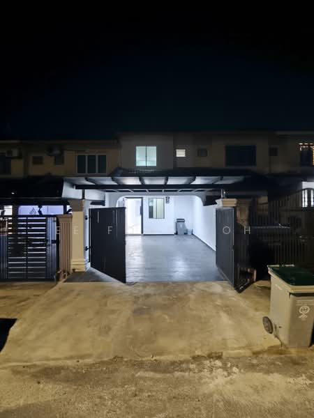 2-storey Terraced House for Sale in Bandar Seri Alam (Masai) - Ee Fong Toh - Exterior - PropertyGuru.com.my