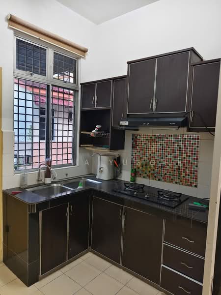 Rumah Teres 2 Tingkat untuk Dijual di Taman Bukit Galena (Seremban) - DILLA YUSOFF - Kitchen - PropertyGuru.com.my