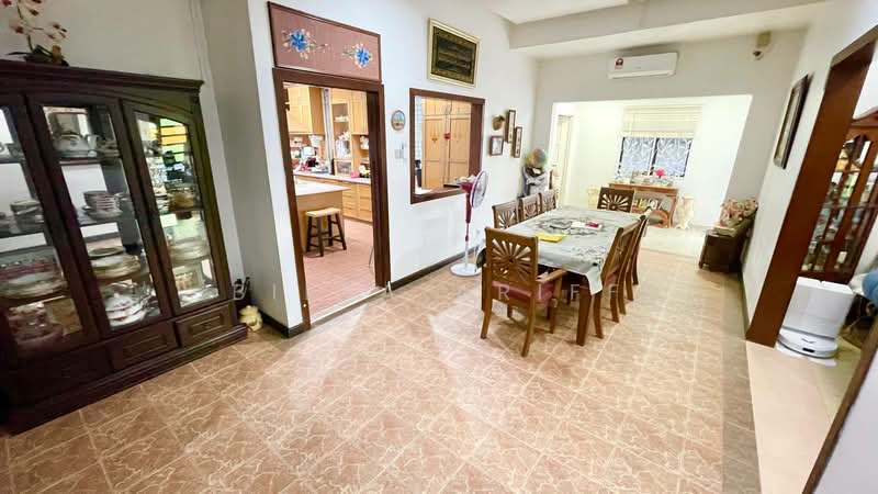 Semi-Detached House for Sale in Ukay Perdana (Ulu Kelang) - BILYA ARIFF - Dining Room - PropertyGuru.com.my