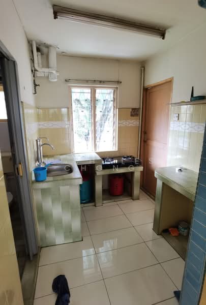 Flat for Sale at Seksyen 2 Wangsa Maju Flat - Nicholes Chong - Kitchen - PropertyGuru.com.my